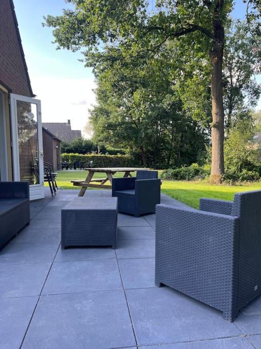 Sfeervol Vrijstaand Huisje 6 Persoons Ruime Tuin, Centraal Bij Nijmegen Ewijk Exterior foto